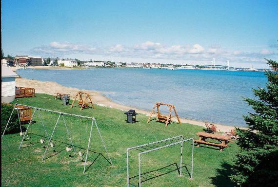 Sunrise Beach Motel Mackinaw City Dış mekan fotoğraf
