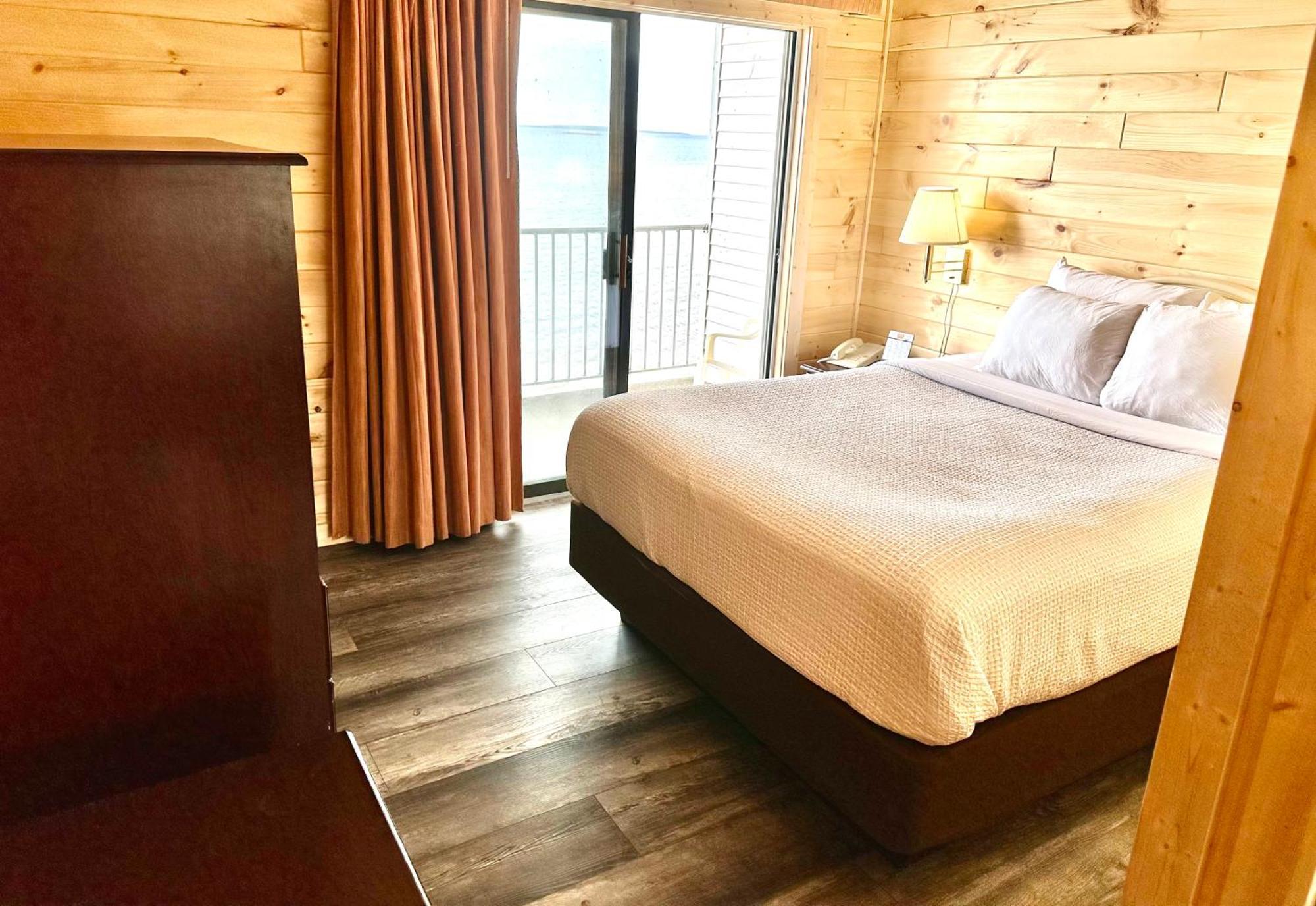 Sunrise Beach Motel Mackinaw City Dış mekan fotoğraf